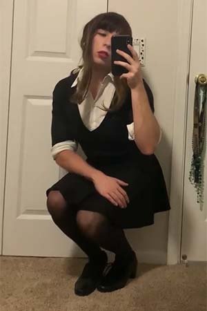 Match this transfem’s elegance in Des Moines IA